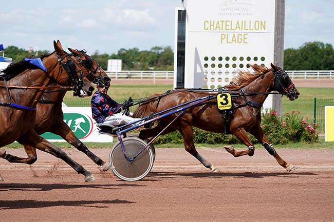 Photo d'arrivée de la course pmu PRIX GREGORY COUTANCEAU à LA ROCHELLE-CHATELA. le Jeudi 13 juillet 2023