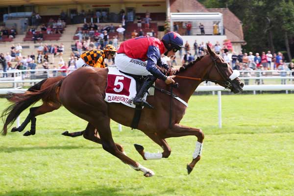 Photo d'arrivée de la course pmu PRIX ELEONORE PANCRAZI X PMPA.FR (PRIX DE LA DORETTE) à CLAIREFONTAINE le Mercredi 19 juillet 2023