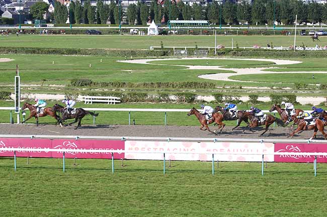 Photo d'arrivée de la course pmu PRIX DE BALLEROY à DEAUVILLE le Jeudi 17 août 2023