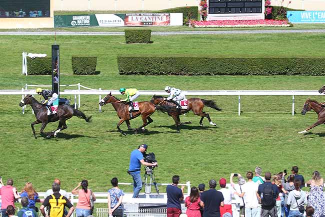 Photo d'arrivée de la course pmu PRIX D'ORNANO-VALENTI (PRIX DES TULIPES) à CLAIREFONTAINE le Lundi 21 août 2023