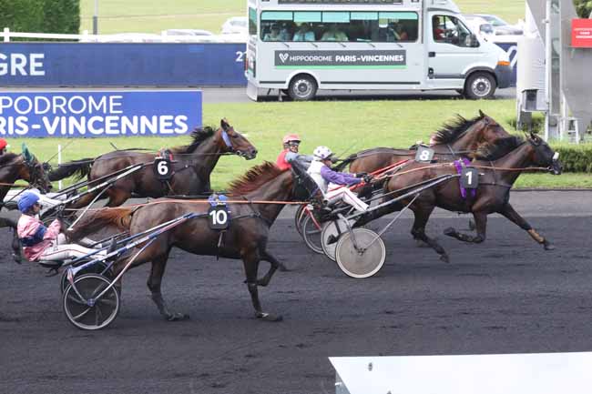 Photo d'arrivée de la course pmu PRIX DE SEGRE à PARIS-VINCENNES le Mercredi 23 août 2023