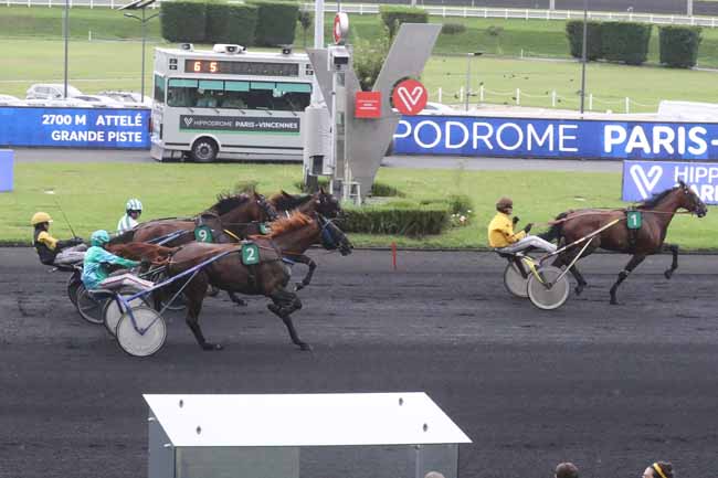 Photo d'arrivée de la course pmu PRIX D'AURILLAC à PARIS-VINCENNES le Mercredi 23 août 2023