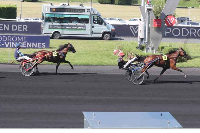 Photo d'arrivée de la course pmu PRIX DE MONTIER-EN-DER à PARIS-VINCENNES le Samedi 9 septembre 2023