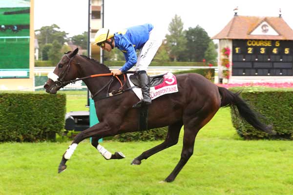 Photo d'arrivée de la course pmu PRIX SAINT-LENA (PRIX GRAND CROC) à CLAIREFONTAINE le Lundi 11 septembre 2023