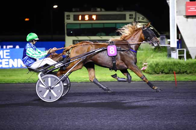 Photo d'arrivée de la course pmu PRIX GALATHEA à PARIS-VINCENNES le Vendredi 15 septembre 2023