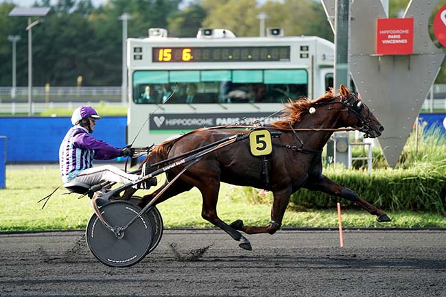 Photo d'arrivée de la course pmu PRIX ALUDRA à PARIS-VINCENNES le Mardi 19 septembre 2023