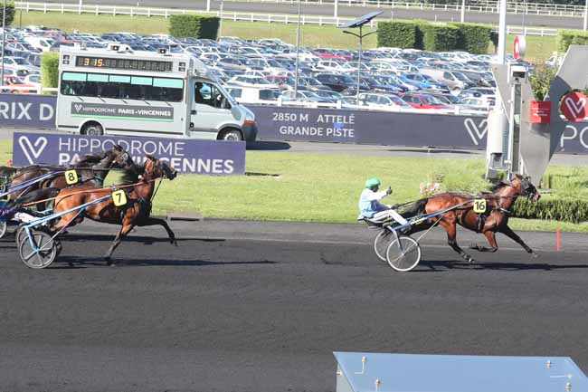 Photo d'arrivée de la course pmu GRAND PRIX DU PORTUGAL (PRIX D'ANCENIS) à PARIS-VINCENNES le Dimanche 24 septembre 2023