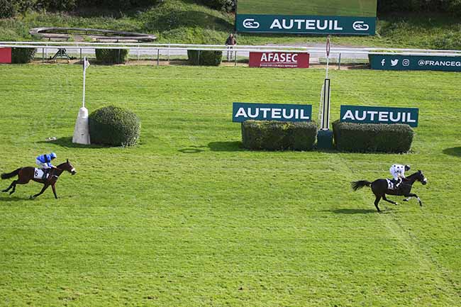 Photo d'arrivée de la course pmu PRIX DE BAGATELLE à AUTEUIL le Mardi 3 octobre 2023