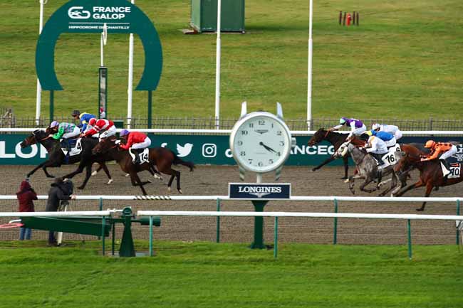 Photo d'arrivée de la course pmu PRIX DES SALLES DU LOGIS à CHANTILLY le Mardi 14 novembre 2023