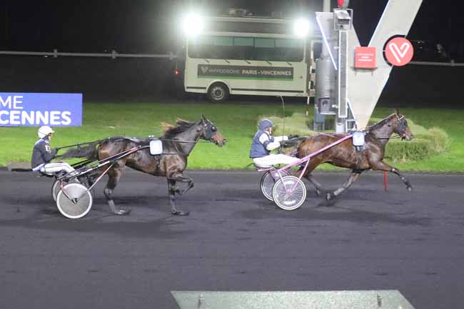 Photo d'arrivée de la course pmu PRIX DU SAP à PARIS-VINCENNES le Jeudi 30 novembre 2023