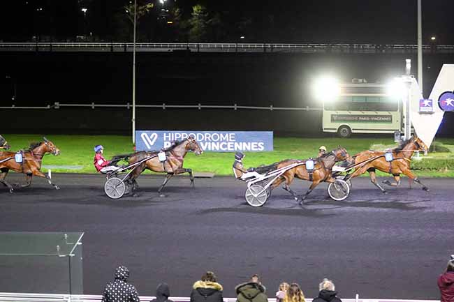 Photo d'arrivée de la course pmu PRIX HERSILIE à PARIS-VINCENNES le Jeudi 4 janvier 2024