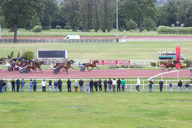 Arrivée quinté pmu PRIX DE NEW YORK à ENGHIEN