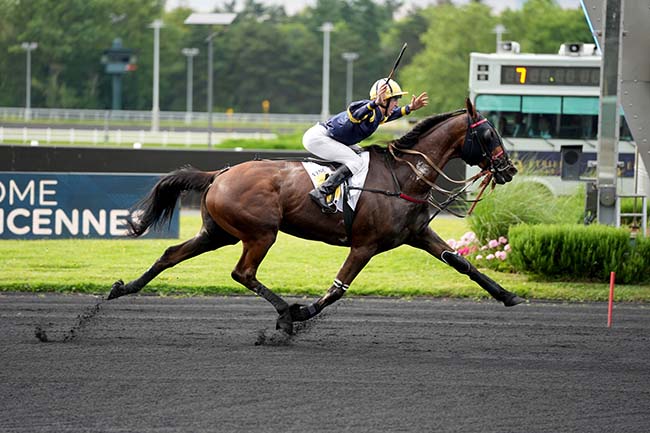 Photo d'arrivée de la course pmu PRIX HENRI DURAND à PARIS-VINCENNES le Mardi 18 juin 2024
