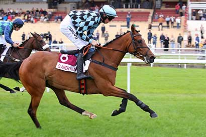 Photo d'arrivée de la course pmu PRIX LA TERRASSE BY L'ATRE JULIEN LEFEBVRE HONFLEUR (PRIX LES OUVRES) à CLAIREFONTAINE le Mardi 18 juin 2024