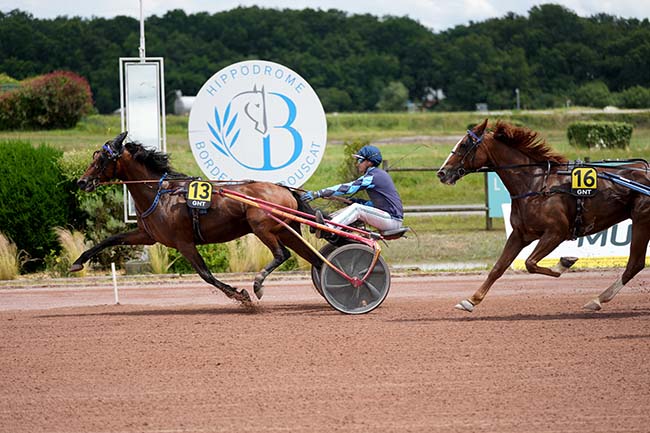 Arrivée quinté pmu GRAND NATIONAL DU TROT à BORDEAUX-LE BOUSCAT