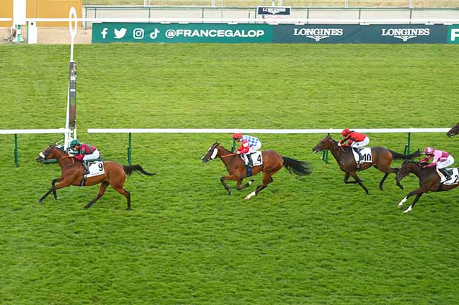Photo d'arrivée de la course pmu PRIX D'ARGENCES à LONGCHAMP le Jeudi 4 juillet 2024