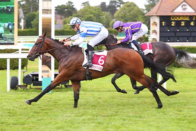 Photo d'arrivée de la course pmu PRIX WWW.ACTU.FR (PRIX DE LA CLAIRE) à CLAIREFONTAINE le Vendredi 5 juillet 2024