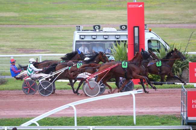 Photo d'arrivée de la course pmu PRIX DU FAUBOURG MONTMARTRE à ENGHIEN le Samedi 27 juillet 2024