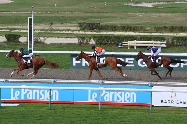 Photo d'arrivée de la course pmu PRIX DE MAMERS à DEAUVILLE le Jeudi 1 août 2024