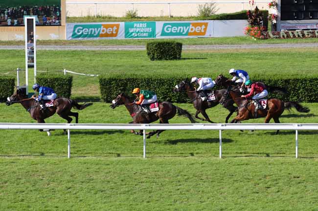 Arrivée quinté pmu PRIX PARIS HIPPIQUES EN LIGNE GENYBET (PRIX DE LA VILLE DE TOURGEVILLE) à CLAIREFONTAINE