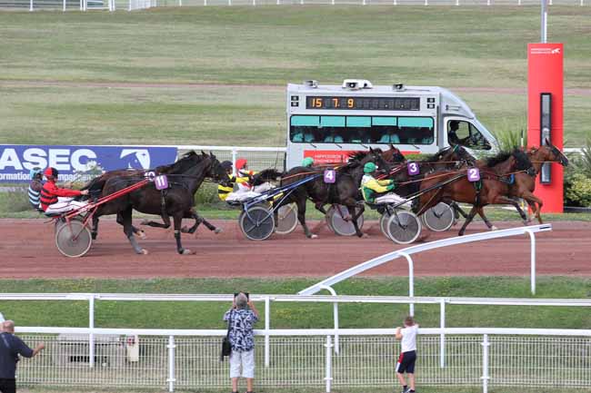 Arrivée quinté pmu PRIX DU PONT DE L'ALMA à ENGHIEN