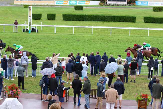 Photo d'arrivée de la course pmu PRIX DE LA FONDATION LOUIS ROEDERER DE LA REVELATION (PRIX DES COLCHIQUES) à CLAIREFONTAINE le Samedi 24 août 2024