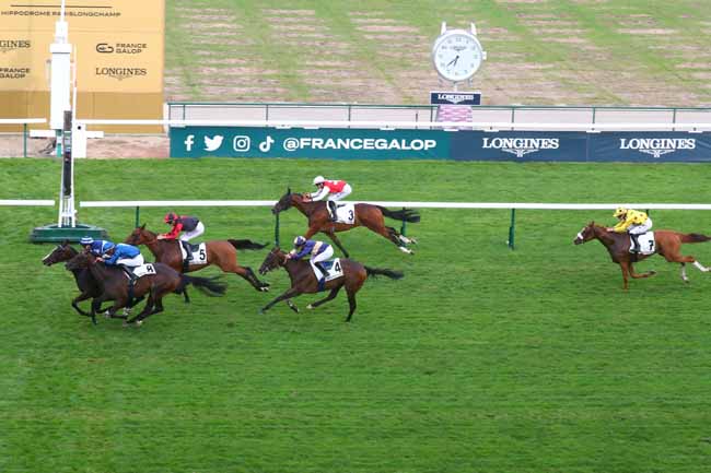 Photo d'arrivée de la course pmu PRIX DU BOIS DE VINCENNES à LONGCHAMP le Jeudi 29 août 2024