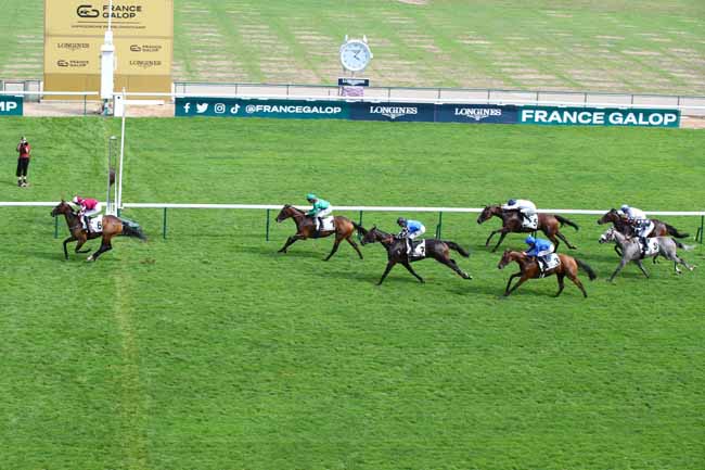 Photo d'arrivée de la course pmu PRIX DE LIANCOURT à LONGCHAMP le Dimanche 1 septembre 2024