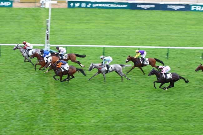 Photo d'arrivée de la course pmu PRIX DE CRAON à LONGCHAMP le Jeudi 5 septembre 2024