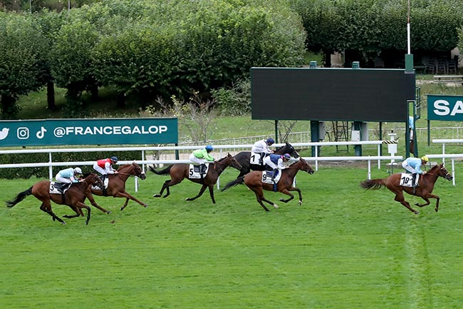 Photo d'arrivée de la course pmu PRIX DE MONTIGNY à SAINT CLOUD le Lundi 9 septembre 2024