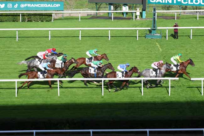 Photo d'arrivée de la course pmu PRIX HERVINE à SAINT CLOUD le Vendredi 27 septembre 2024