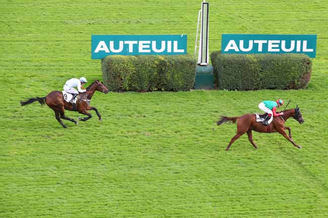 Photo d'arrivée de la course pmu PRIX FEZENSAC à AUTEUIL le Mardi 8 octobre 2024