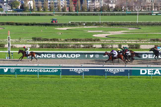 Photo d'arrivée de la course pmu PRIX DES ARCADES à DEAUVILLE le Jeudi 24 octobre 2024