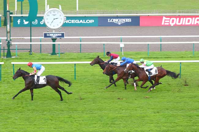 Photo d'arrivée de la course pmu GRAND PRIX DU NORD à CHANTILLY le Samedi 26 octobre 2024