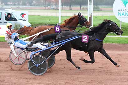 Photo d'arrivée de la course pmu PRIX RCA LA RADIO à NANTES le Mercredi 6 novembre 2024