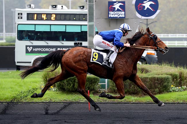 Photo d'arrivée de la course pmu PRIX D'AIX-LES-BAINS à PARIS-VINCENNES le Samedi 9 novembre 2024