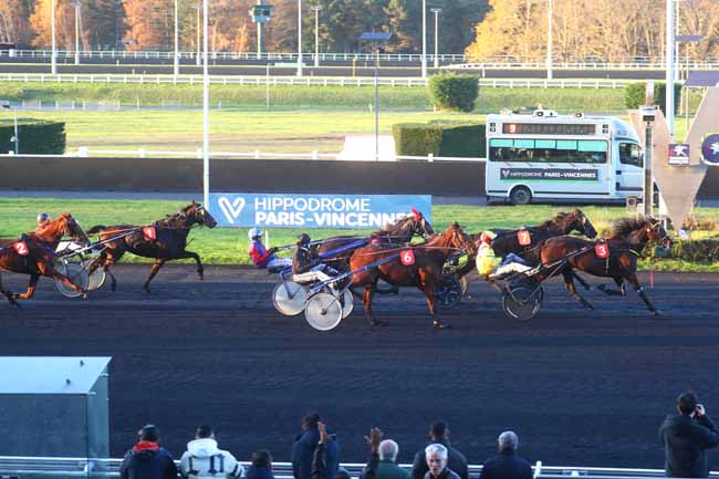 Photo d'arrivée de la course pmu PRIX DU SAP à PARIS-VINCENNES le Jeudi 28 novembre 2024