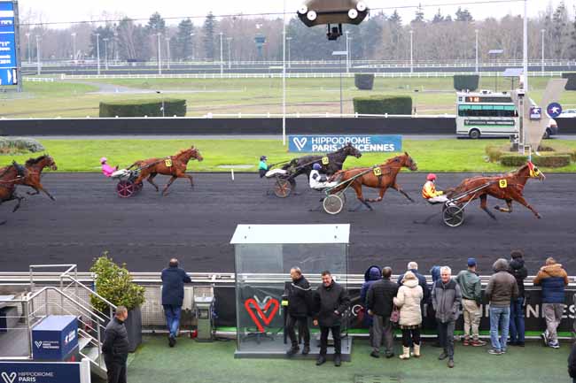 Arrivée quinté pmu PRIX DE CAUMONT à PARIS-VINCENNES
