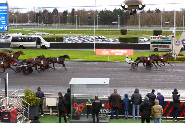 Arrivée quinté pmu CRITERIUM CONTINENTAL - AMERIQUE RACES Q3 à PARIS-VINCENNES