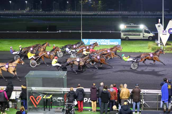 Photo d'arrivée de la course pmu PRIX DE DEUIL-LA-BARRE à PARIS-VINCENNES le Mercredi 25 décembre 2024