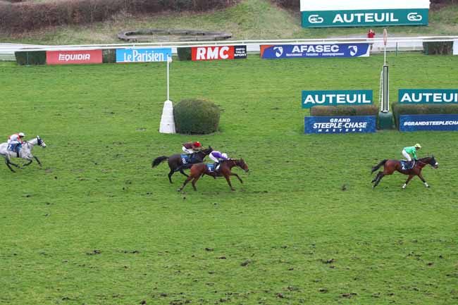 Photo d'arrivée de la course pmu GSC MASTERS - PRIX ROBERT DE CLERMONT-TONNERRE à AUTEUIL le Samedi 15 février 2025