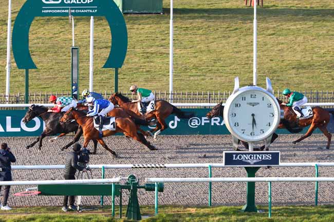 Photo d'arrivée de la course pmu PRIX DE LA BROUTILLERIE à CHANTILLY le Mardi 4 mars 2025
