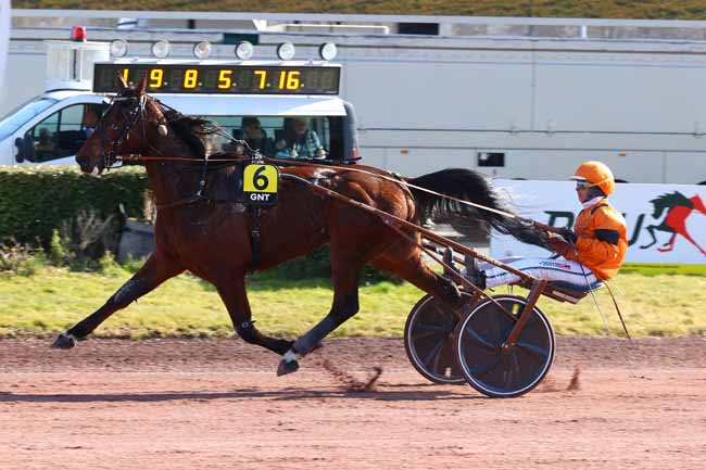 Arrivée quinté pmu GRAND NATIONAL DU TROT à AMIENS