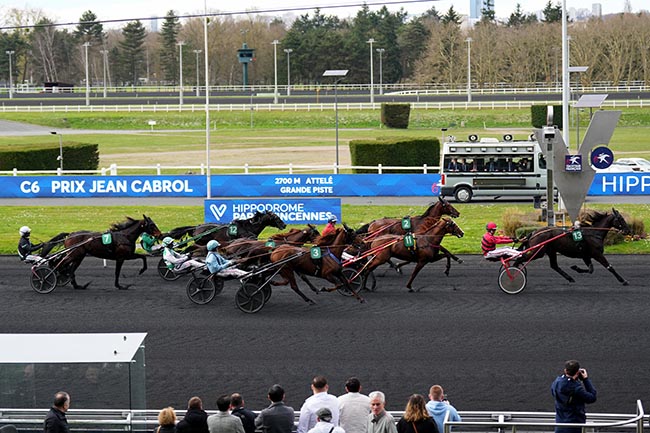 Photo d'arrivée de la course pmu PRIX JEAN CABROL à PARIS-VINCENNES le Samedi 22 mars 2025