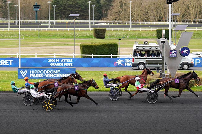 Photo d'arrivée de la course pmu PRIX DE GABARRET à PARIS-VINCENNES le Samedi 22 mars 2025