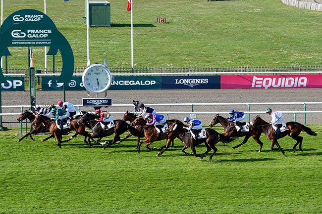 Photo d'arrivée de la course pmu PRIX DE L'INSTITUT DE FRANCE à CHANTILLY le Jeudi 3 avril 2025