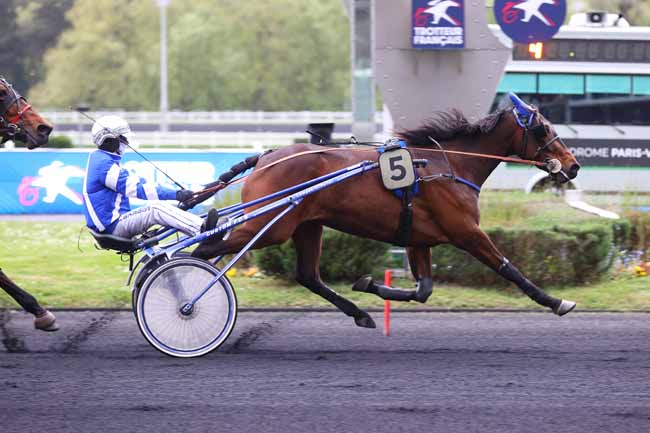 Photo d'arrivée de la course pmu PRIX PHAEO à PARIS-VINCENNES le Mardi 22 avril 2025