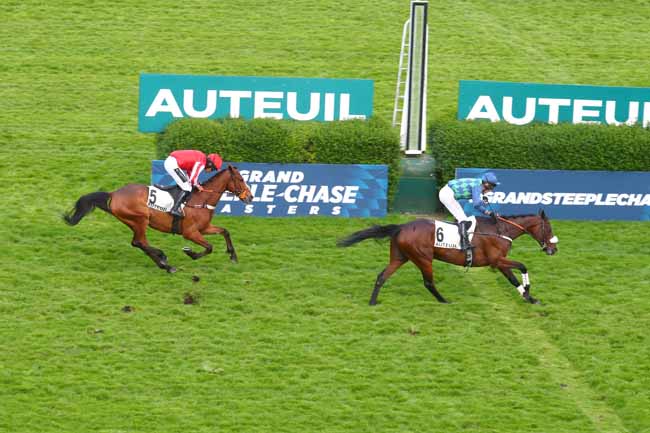 Photo d'arrivée de la course pmu PRIX GUILLAUME JAVOY à AUTEUIL le Samedi 26 avril 2025