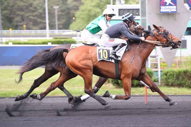 Photo d'arrivée de la course pmu PRIX ROGER LEDOYEN à PARIS-VINCENNES le Samedi 3 mai 2025
