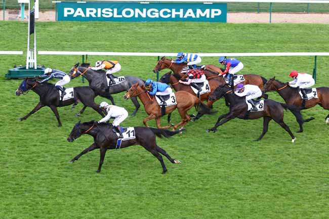 Photo d'arrivée de la course pmu PRIX DE LA FOLIE MERICOURT à LONGCHAMP le Dimanche 4 mai 2025